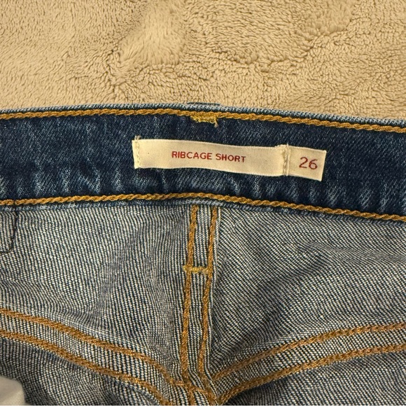 Levi Ribcage Shorts - Picture 4 of 4